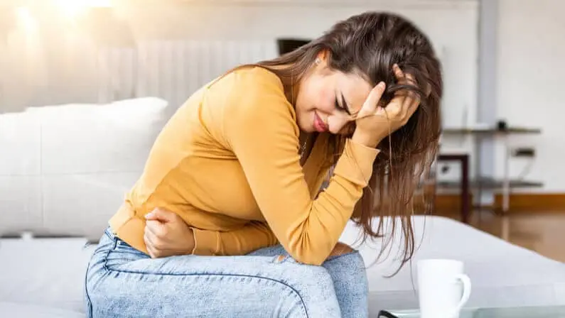 علل احساس درد سمت چپ و پایین شکم در زنان