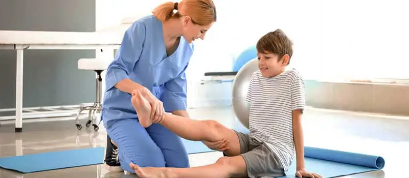 فیزیوتراپی برای کنترل درد و تحریک عضلات در افراد مبتلا به دیستروفی عضلانی دوشن